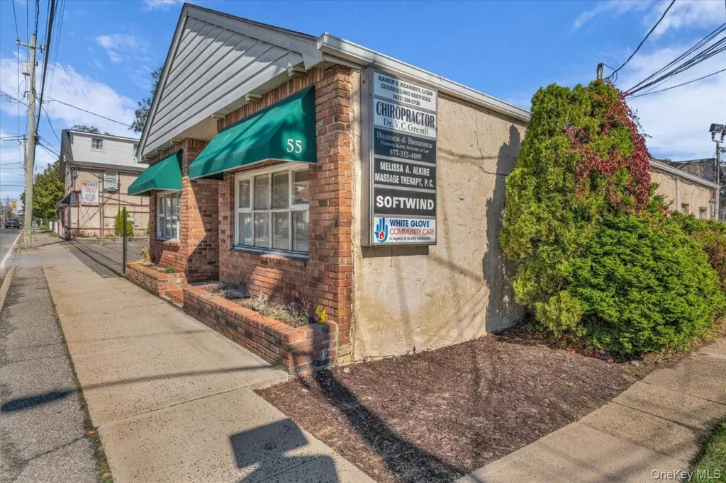 55 Carleton Avenue East Islip NY 11730