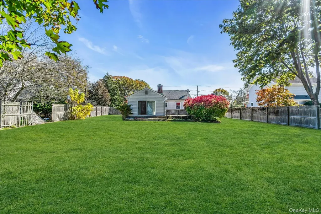 154 Ackerly Street Riverhead NY 11901