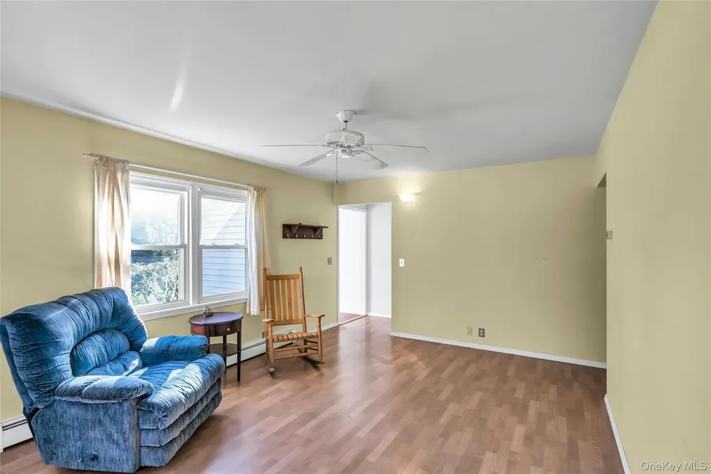 154 Ackerly Street Riverhead NY 11901