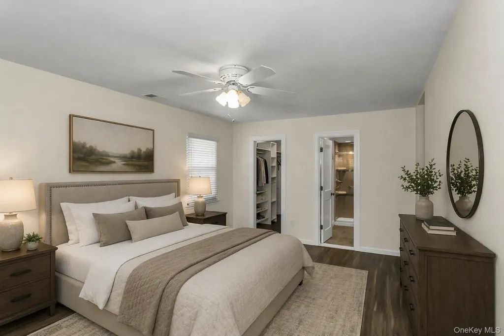 93 Palo Alto Drive Plainview NY 11803