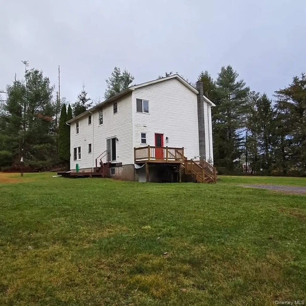 2752 State Route 42 Forestburgh NY 12777
