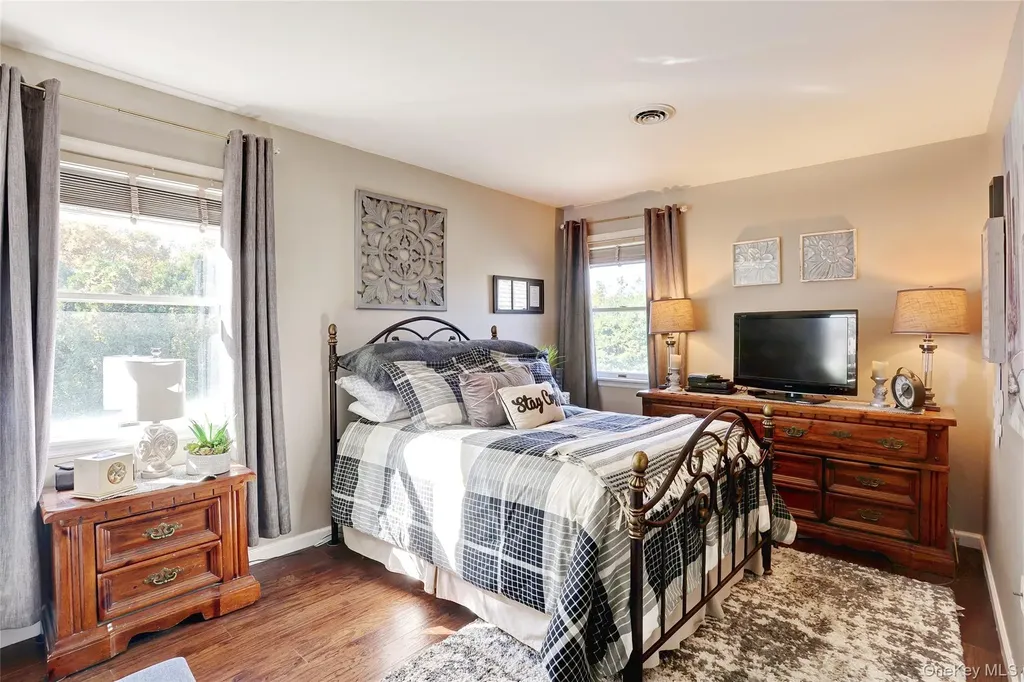 3 Mohawk Court Stony Point NY 10980