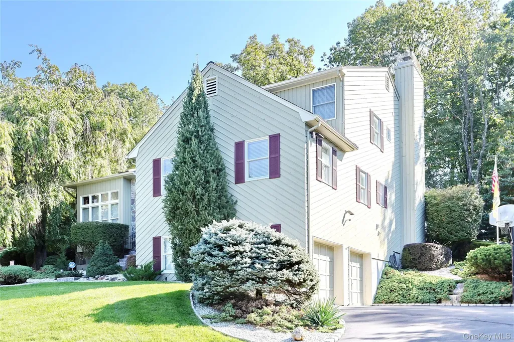 3 Mohawk Court Stony Point NY 10980