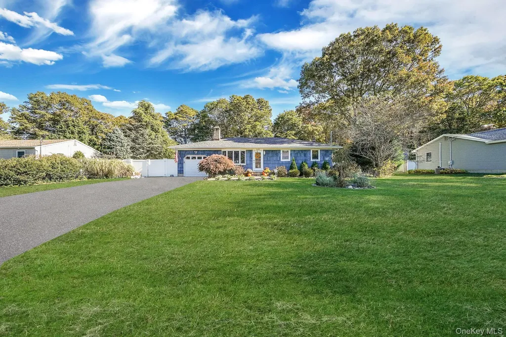 243 Robinson Avenue East Patchogue NY 11772