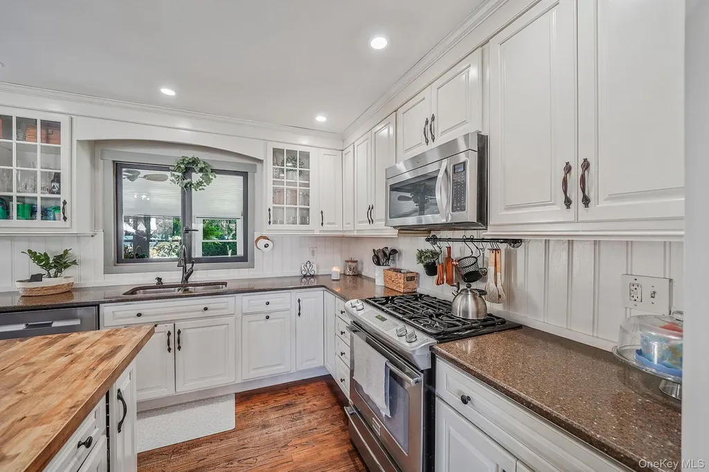 243 Robinson Avenue East Patchogue NY 11772