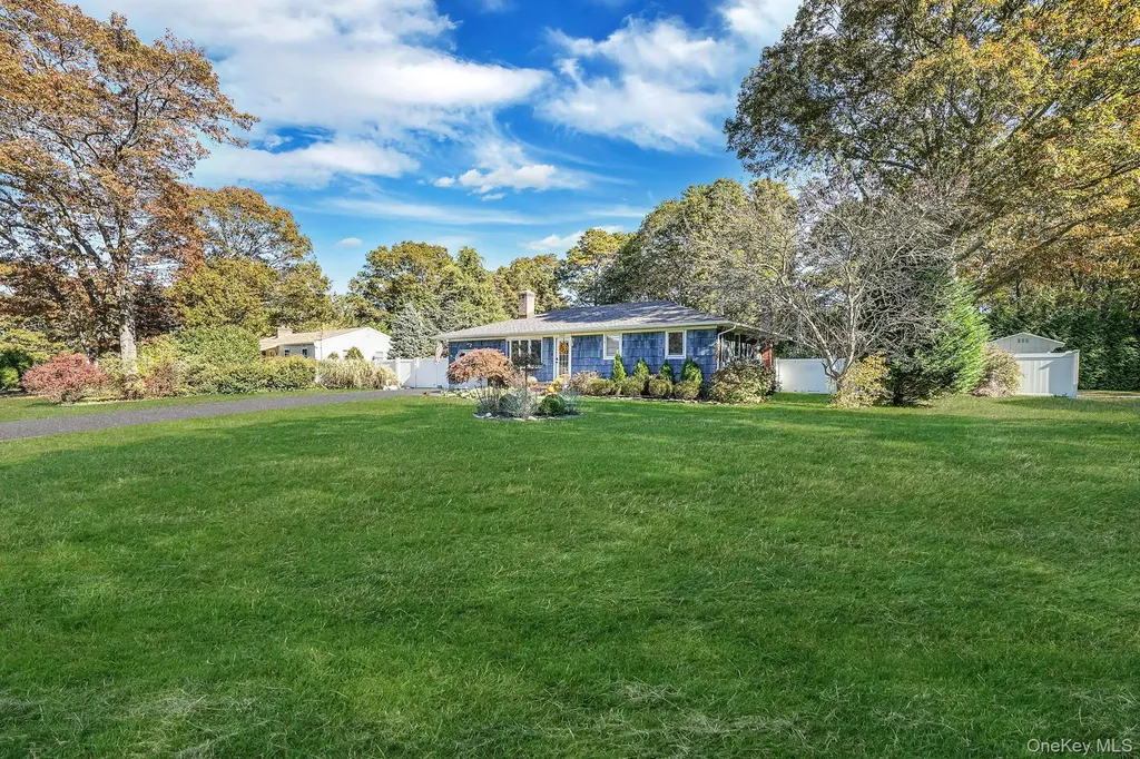 243 Robinson Avenue East Patchogue NY 11772