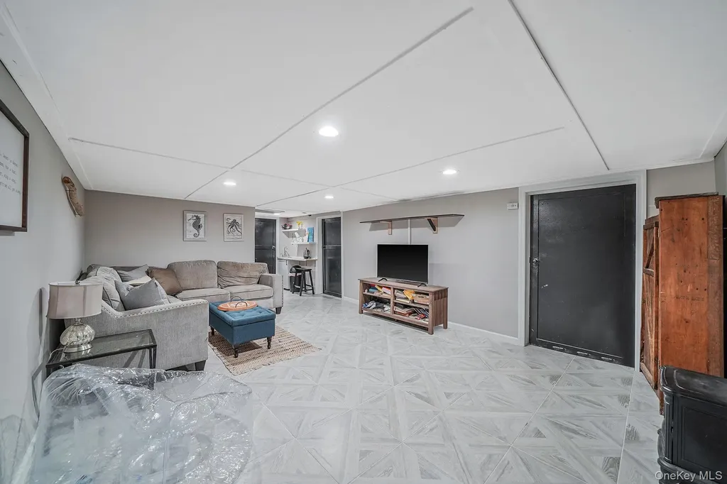 243 Robinson Avenue East Patchogue NY 11772
