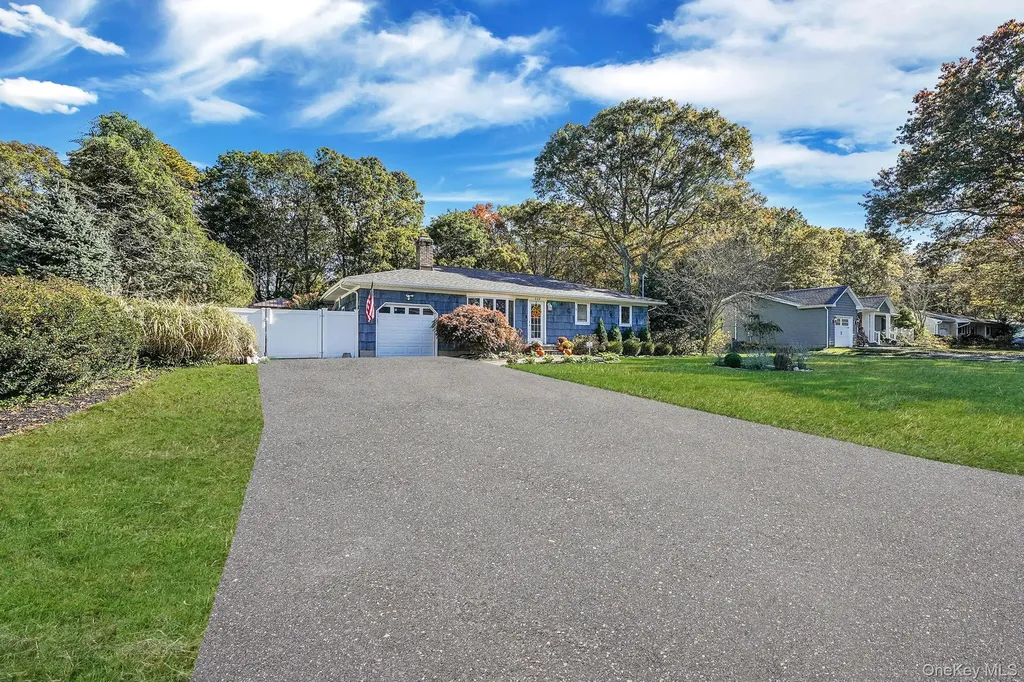243 Robinson Avenue East Patchogue NY 11772