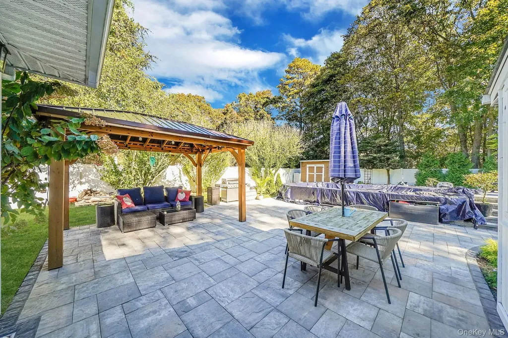 243 Robinson Avenue East Patchogue NY 11772