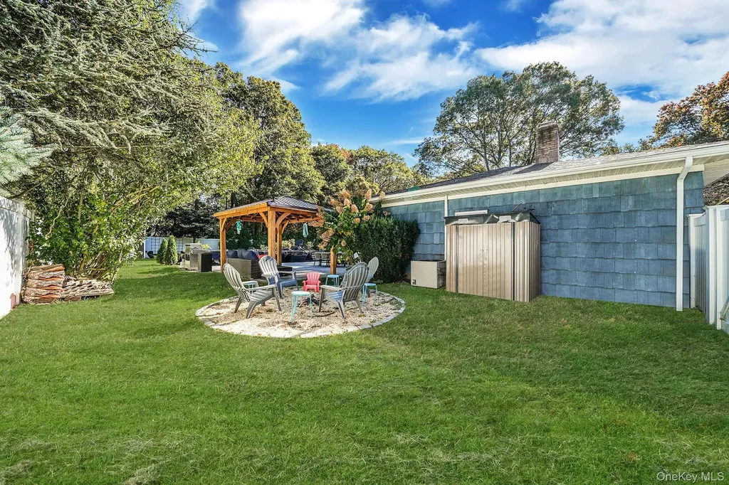 243 Robinson Avenue East Patchogue NY 11772