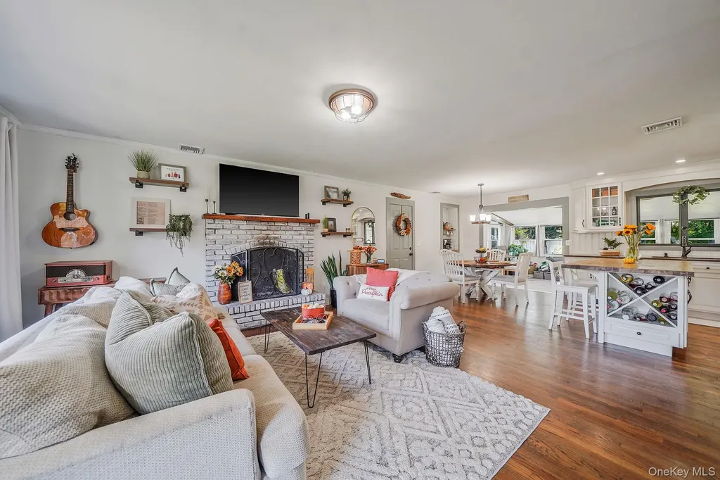 243 Robinson Avenue East Patchogue NY 11772