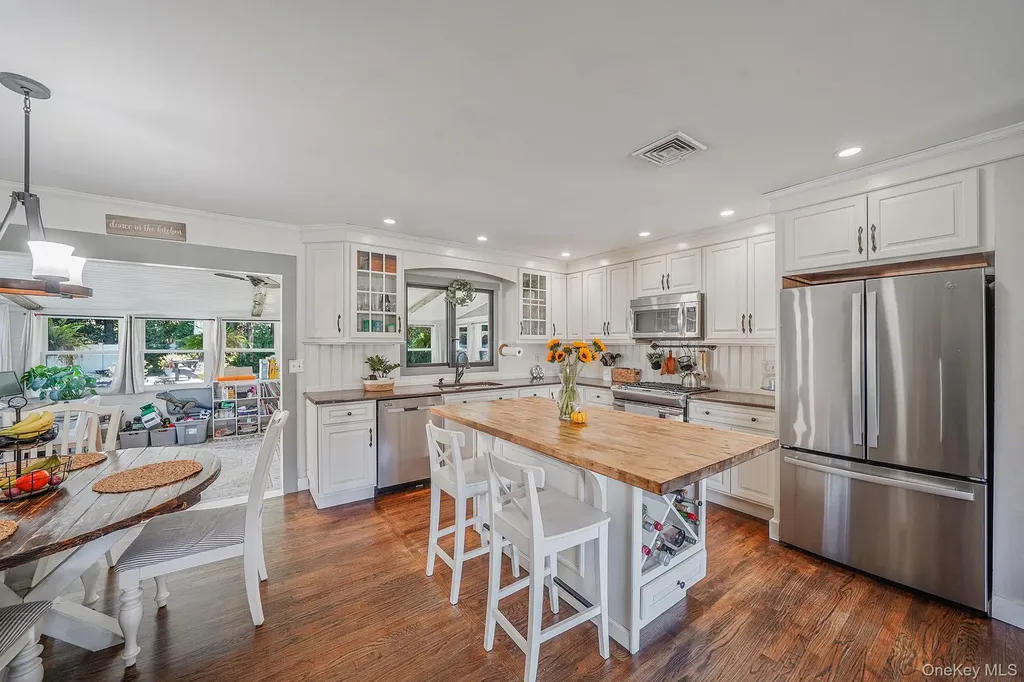 243 Robinson Avenue East Patchogue NY 11772