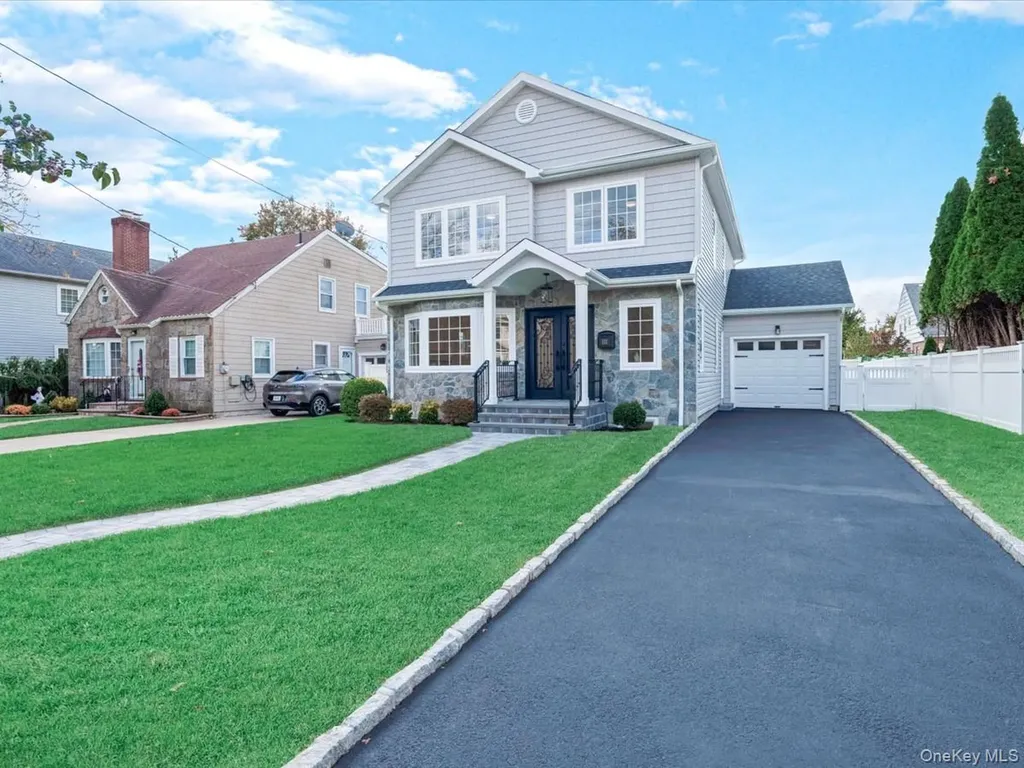 111 Celler Avenue New Hyde Park NY 11040