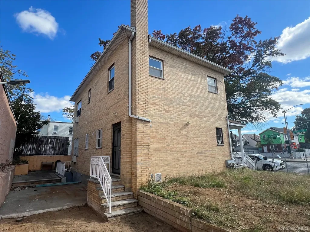 9415 Atlantic Avenue Woodhaven NY 11421