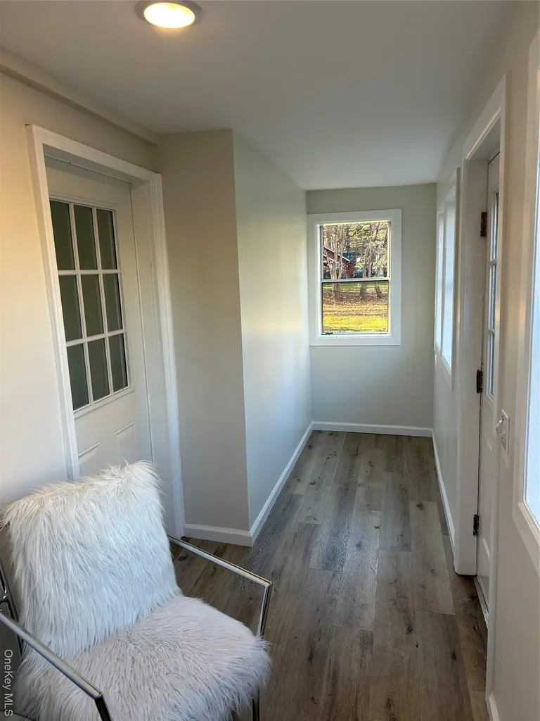 55 Peenpack Trail Huguenot NY 12746