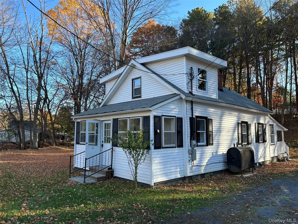 55 Peenpack Trail Huguenot NY 12746