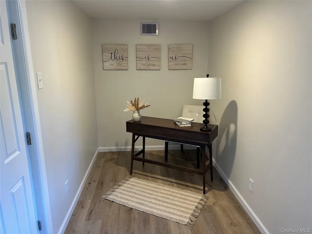 55 Peenpack Trail Huguenot NY 12746