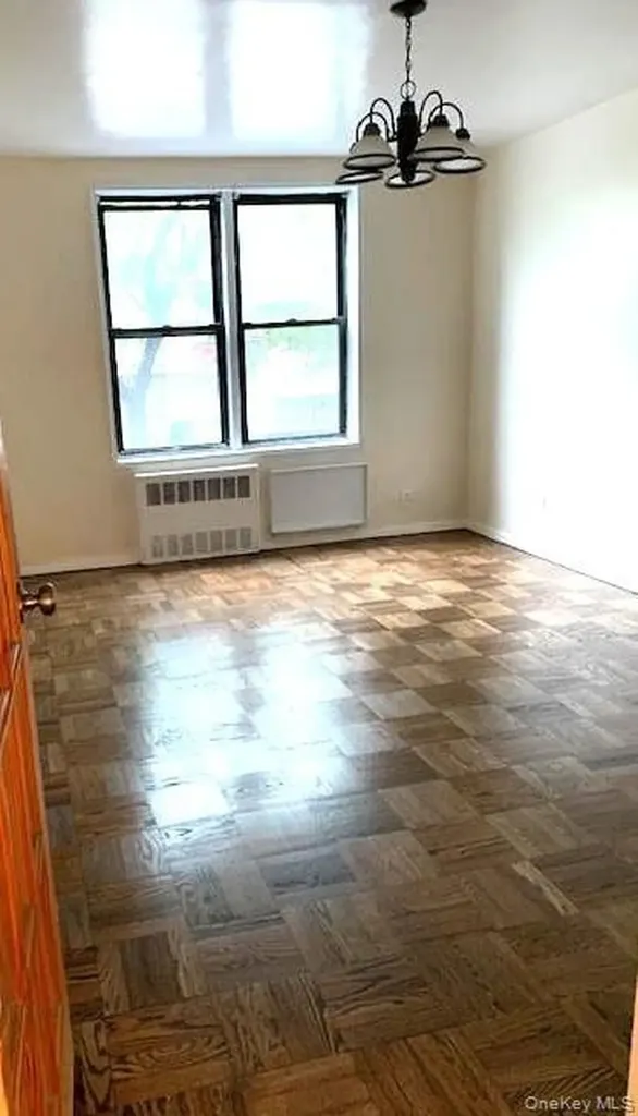 92-29 Lamont Avenue Elmhurst NY 11373