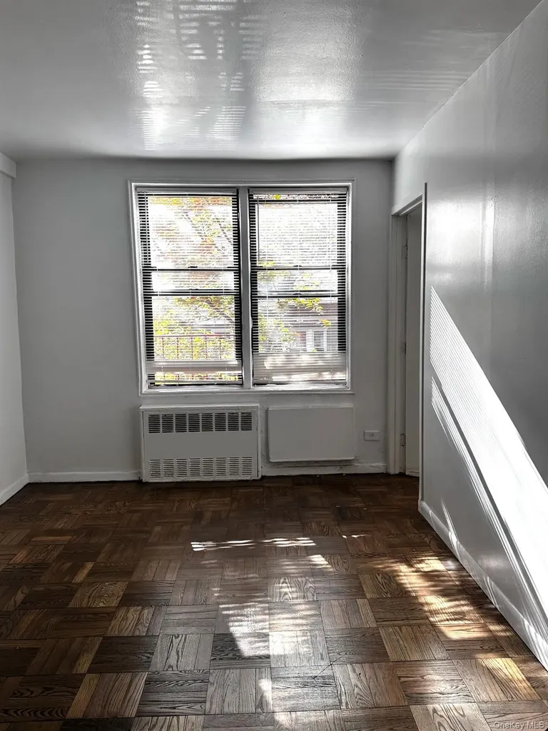 92-29 Lamont Avenue Elmhurst NY 11373