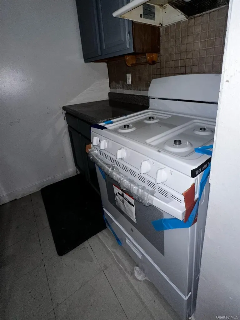 92-29 Lamont Avenue Elmhurst NY 11373