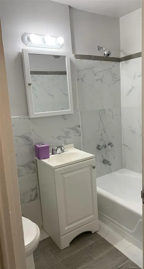 92-29 Lamont Avenue Elmhurst NY 11373