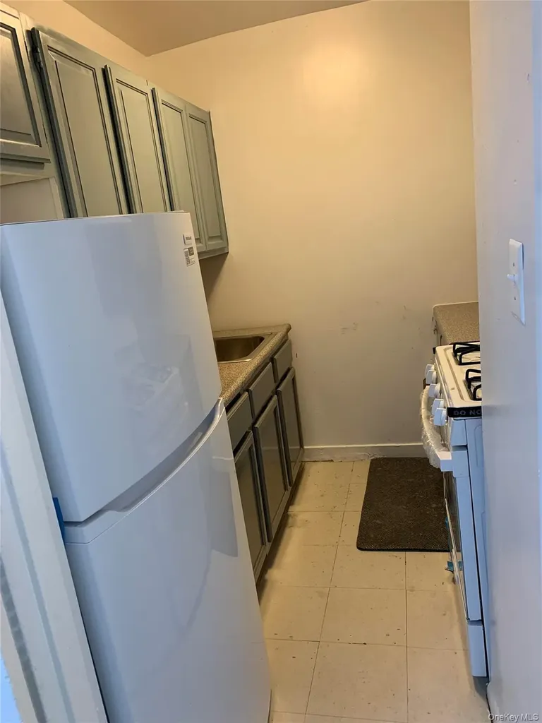92-29 Lamont Avenue Elmhurst NY 11373