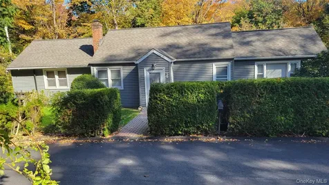 2 Stephens Lane Valhalla NY 10595