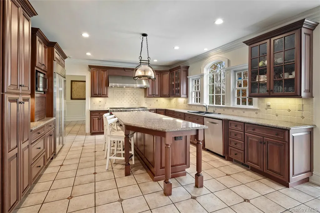 11 Lost Nations Road Pound Ridge NY 10576