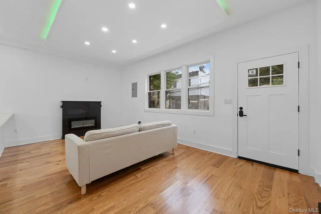 110 Walnut Street Forest Hills NY 11375