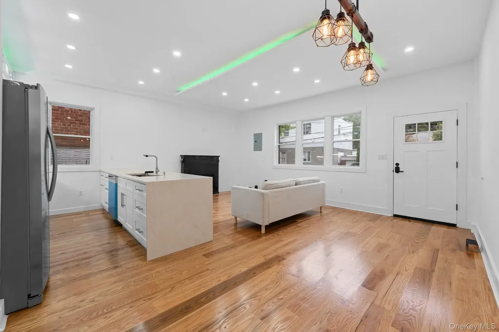 110 Walnut Street Forest Hills NY 11375