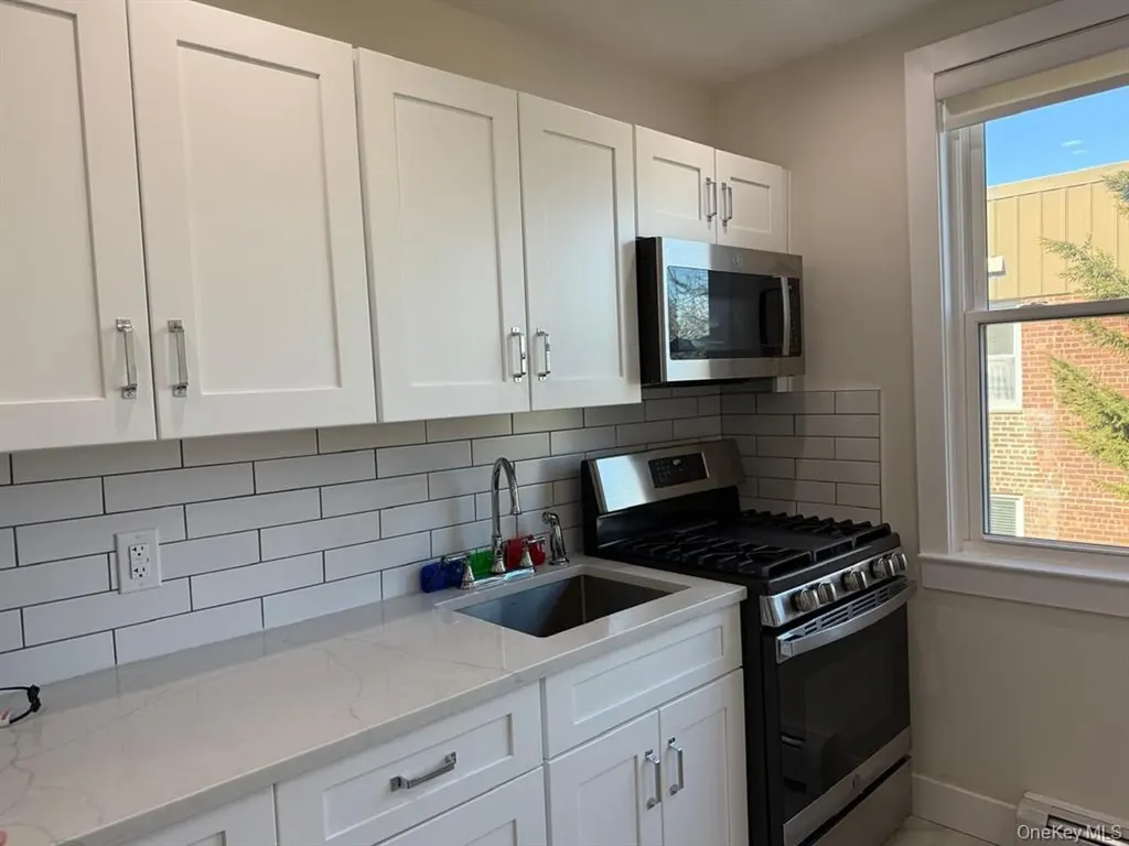 279 Cedarhurst Avenue Cedarhurst NY 11516