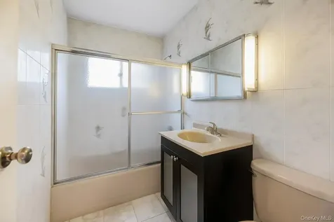 117 Mountaindale Road Yonkers NY 10710