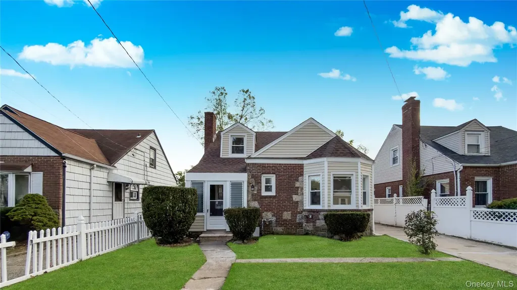 138 Windsor Parkway Hempstead NY 11550