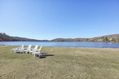 Serpentine Road Tuxedo Park NY 10987
