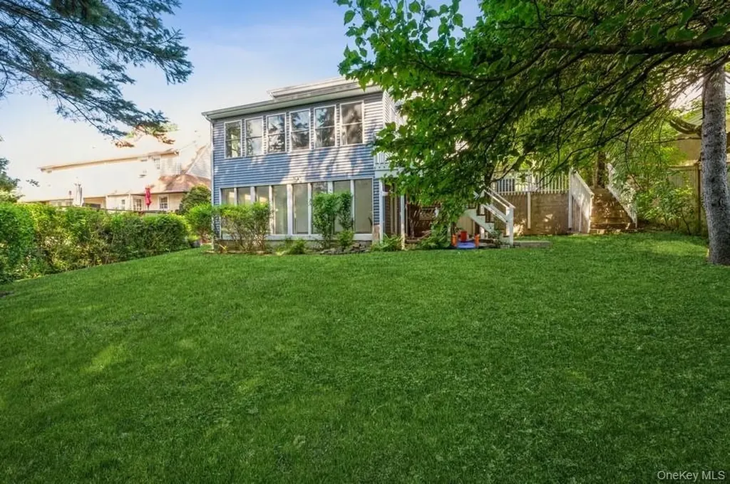 516 Almena Avenue Ardsley NY 10502