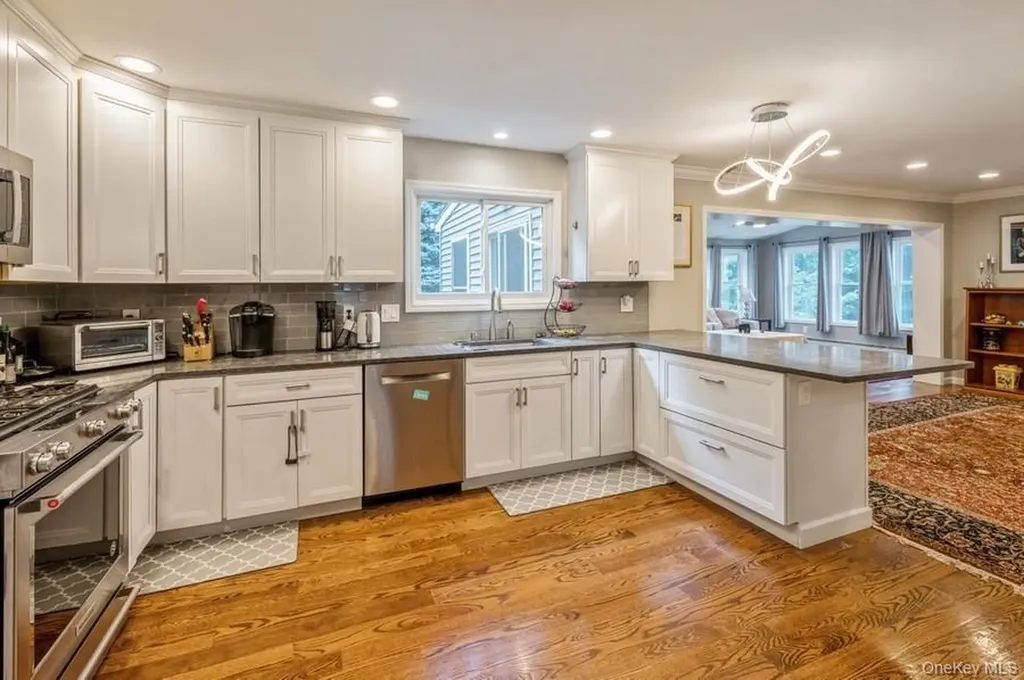 516 Almena Avenue Ardsley NY 10502