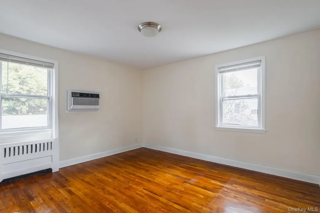 251-41 71st Road Bellerose NY 11426
