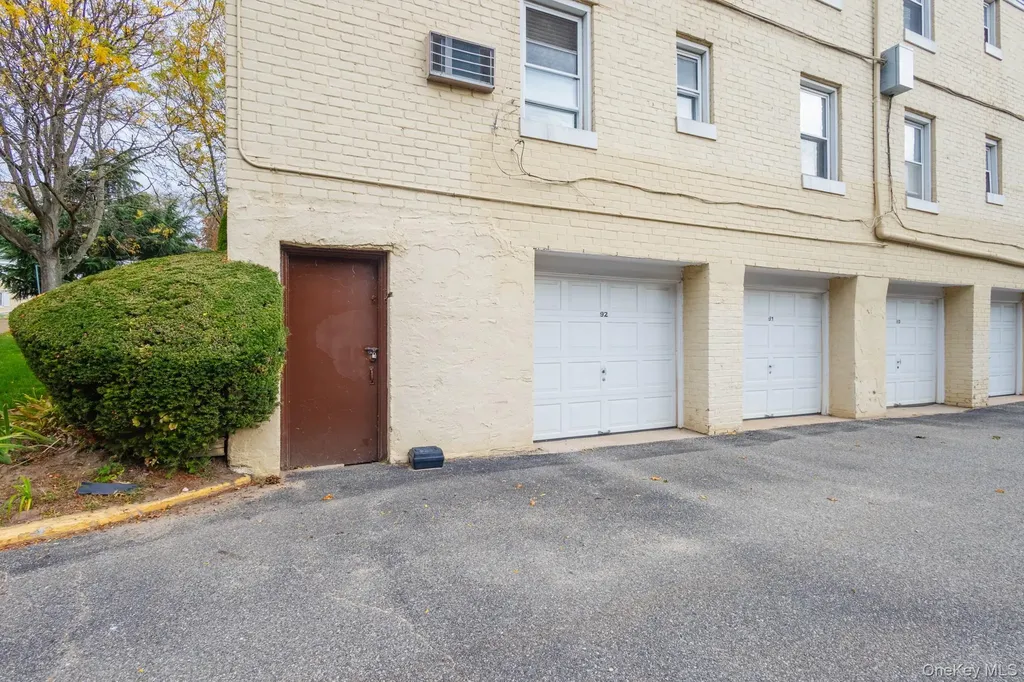 251-41 71st Road Bellerose NY 11426