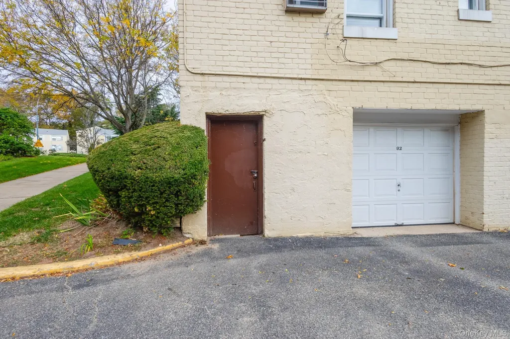 251-41 71st Road Bellerose NY 11426