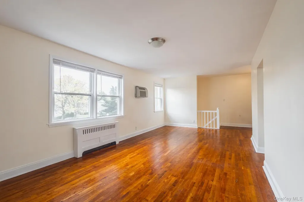 251-41 71st Road Bellerose NY 11426