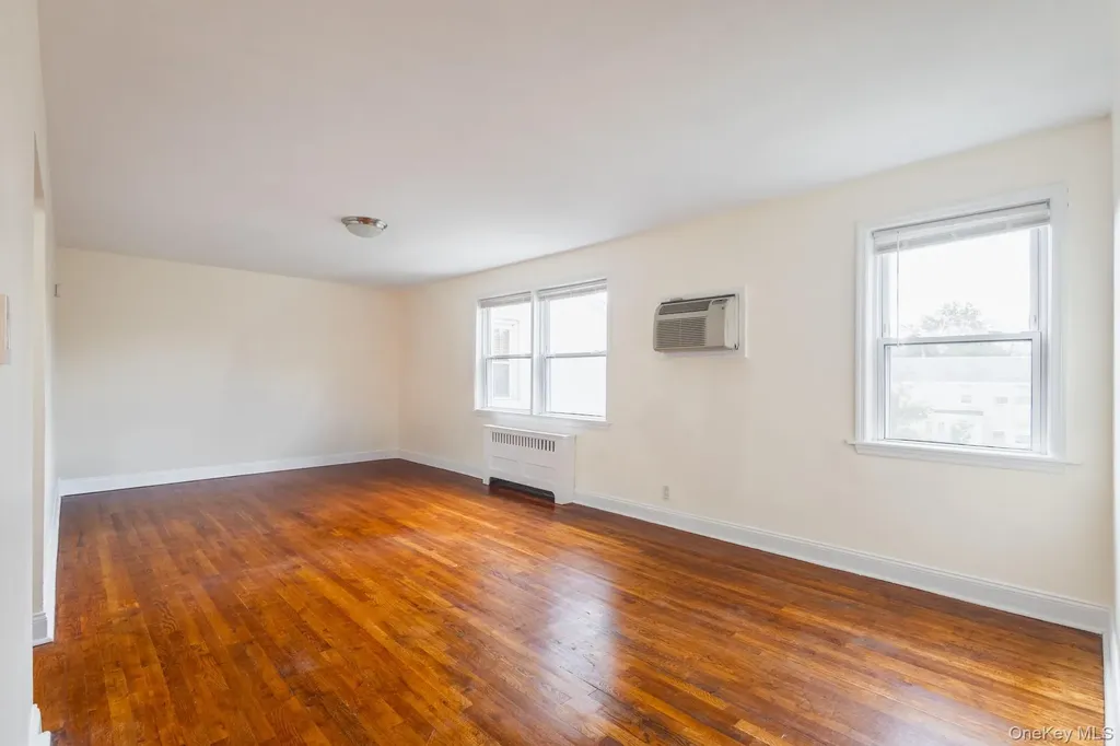 251-41 71st Road Bellerose NY 11426