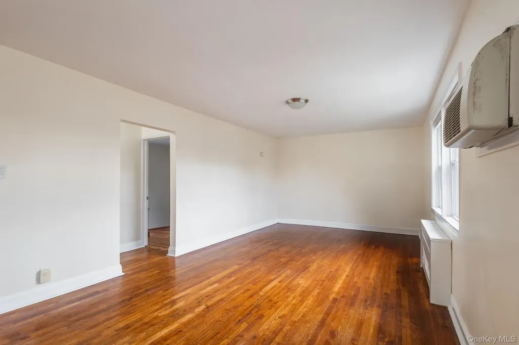 251-41 71st Road Bellerose NY 11426