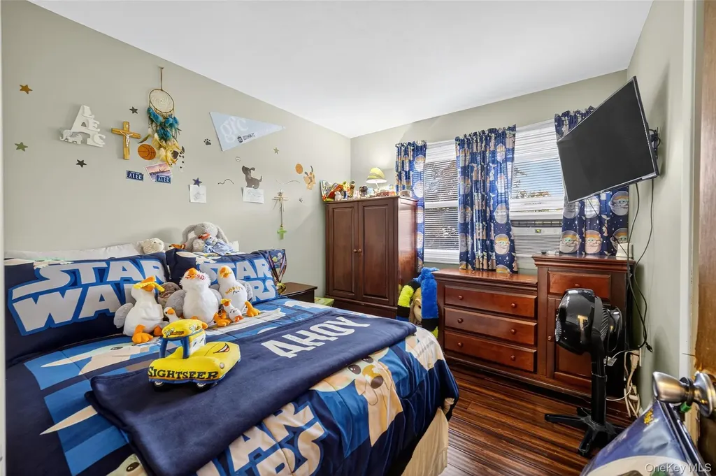 5 David Court Poughkeepsie NY 12603