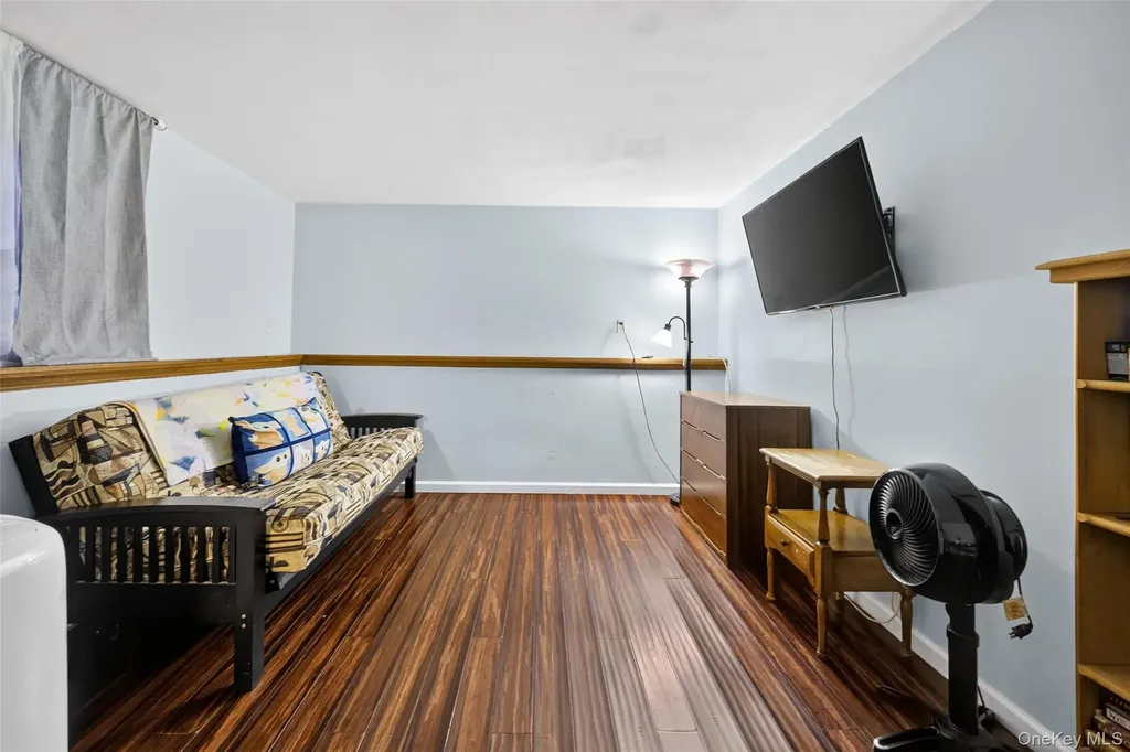 5 David Court Poughkeepsie NY 12603