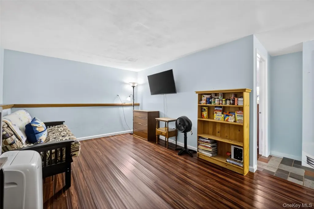 5 David Court Poughkeepsie NY 12603