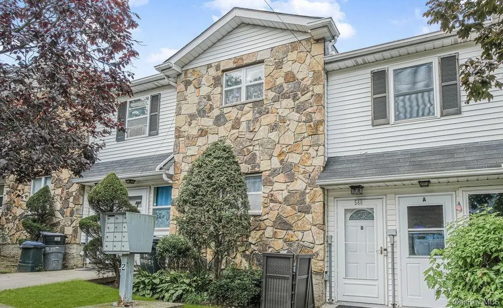 566 Buchanan Avenue Staten Island NY 10314