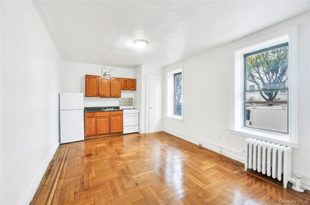 3152 Hull Avenue Bronx NY 10467