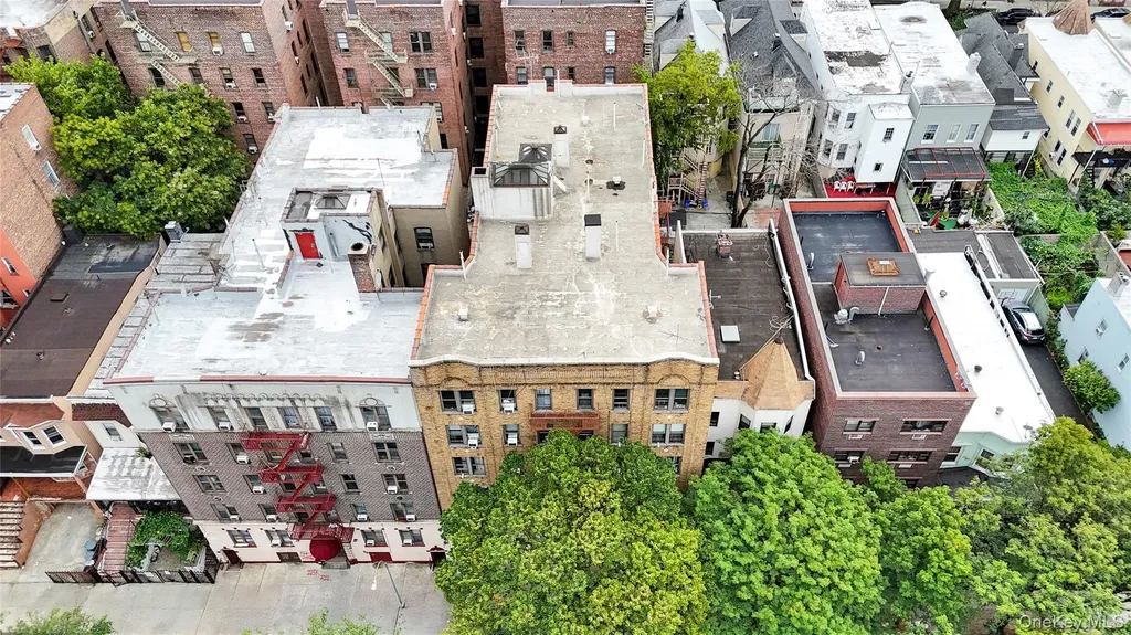 3152 Hull Avenue Bronx NY 10467