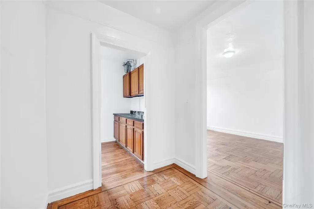 3152 Hull Avenue Bronx NY 10467