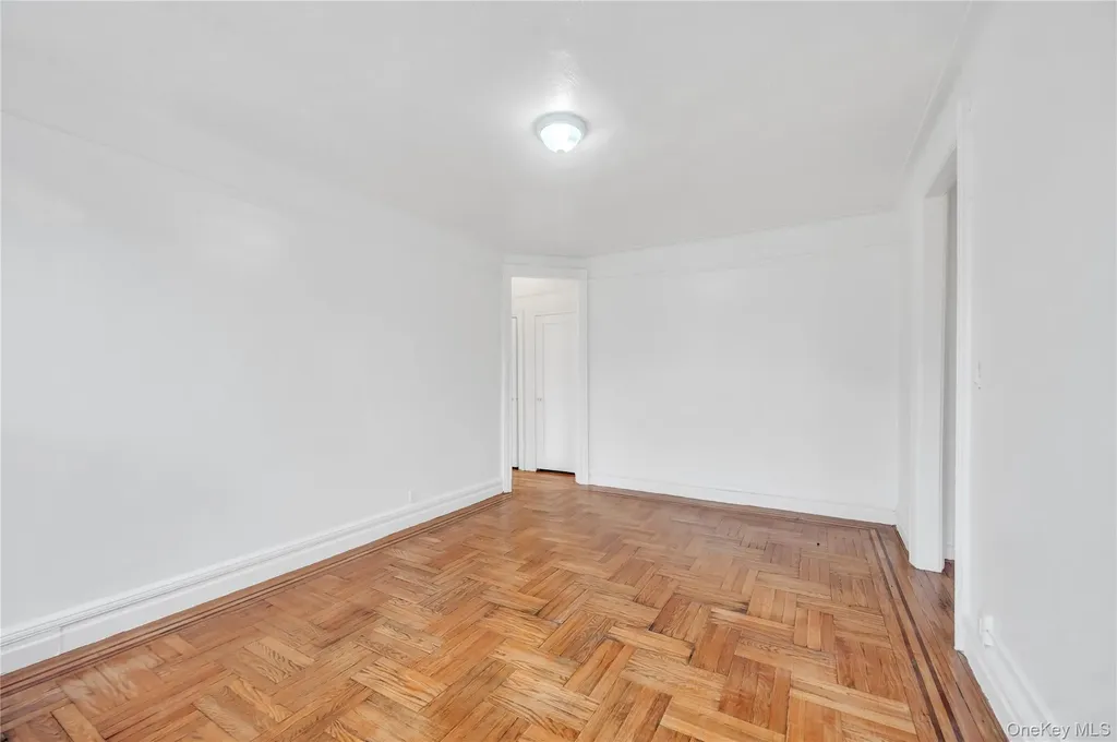 3152 Hull Avenue Bronx NY 10467